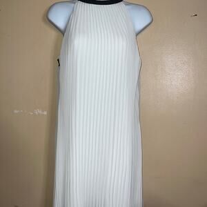 White House black market new pleated dress size medium 8